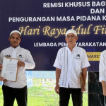 Berkah Idulfitri 1447 H Tiga  Warga Binaan Lapas Karawang Dapat Remisi Bebas, 855 Lainnya Pengurangan Hukuman
