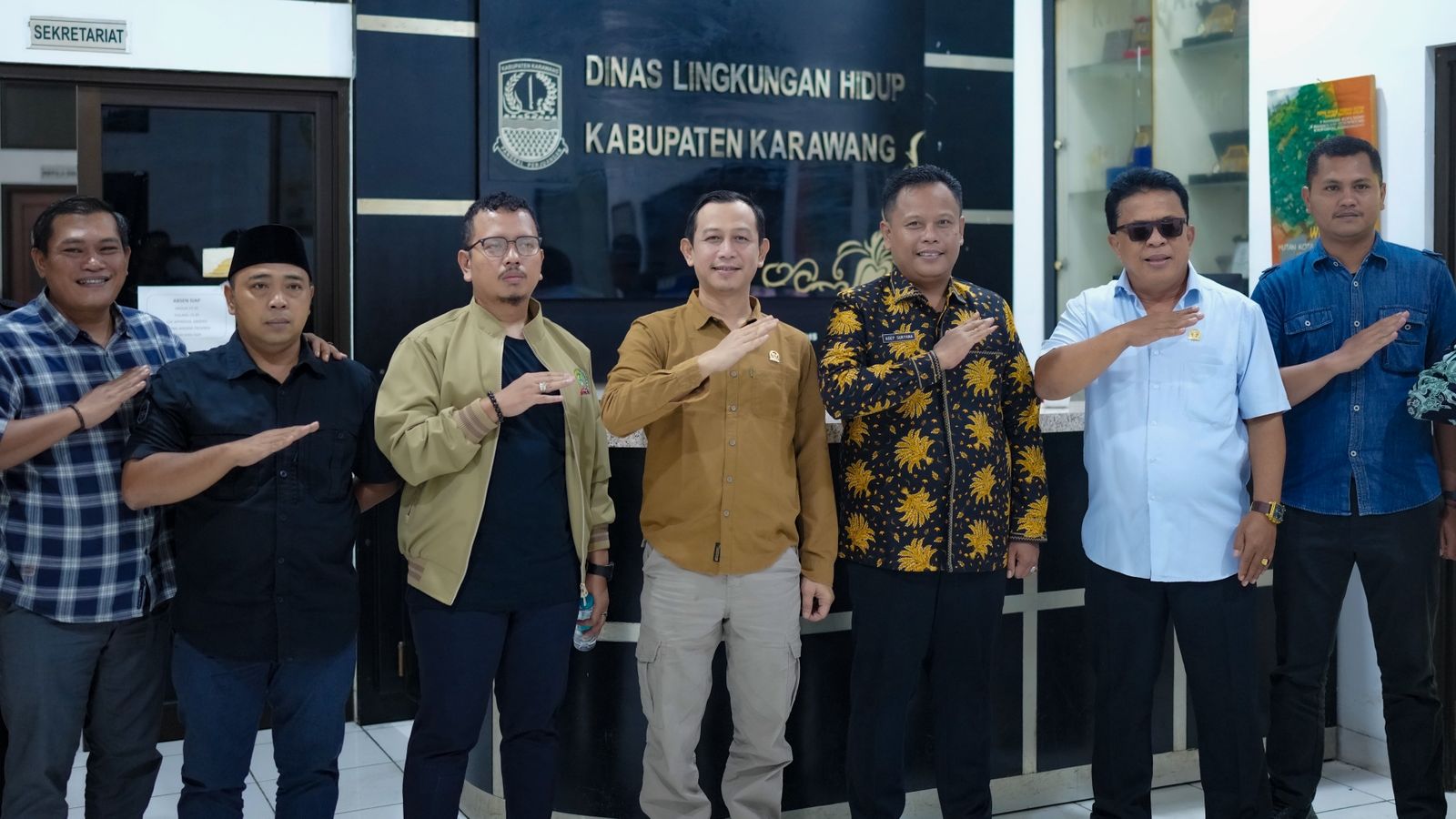 Terkait Dugaan Pencemaran Sungai di Ciampel DPRD Karawang Kunjungi  DLHK