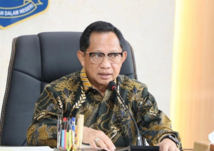 Mendagri Tito Karnavian :  ASN Eselon I Hingga Camat-Lurah Tak Ikut Skema WFH Sekali Seminggu