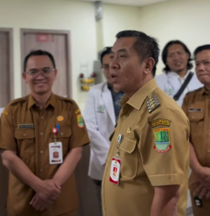 Pastikan Hasil Akreditasi Maksimal Bupati Karawang kunjungi  RSUD Rengas Dengklok
