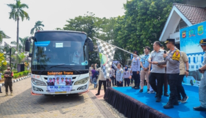 1.197 Pemudik Lebaran Gratis Diberangkatkan Pemkab Karawang