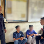 Petugas Lapas Karawang Gagalkan Penyelundupan 48 Batang Rokok Diduga Berisi Narkotika