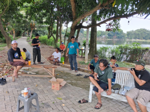 H. Zamrodin Pantau Langsung Kegiatan Fogging di RW 002 Perum Bintang Alam