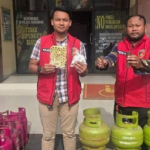 Pengoplos Gas Elpiji Subsidi di Ruko Perumahan Graha Bengle Ditangkap Polisi