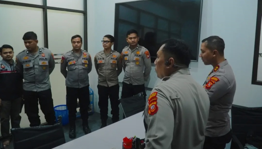 Pastikan Kinerja Anggota  Optimal Kapolres Karawang Cek Layanan Pembuatan SIM