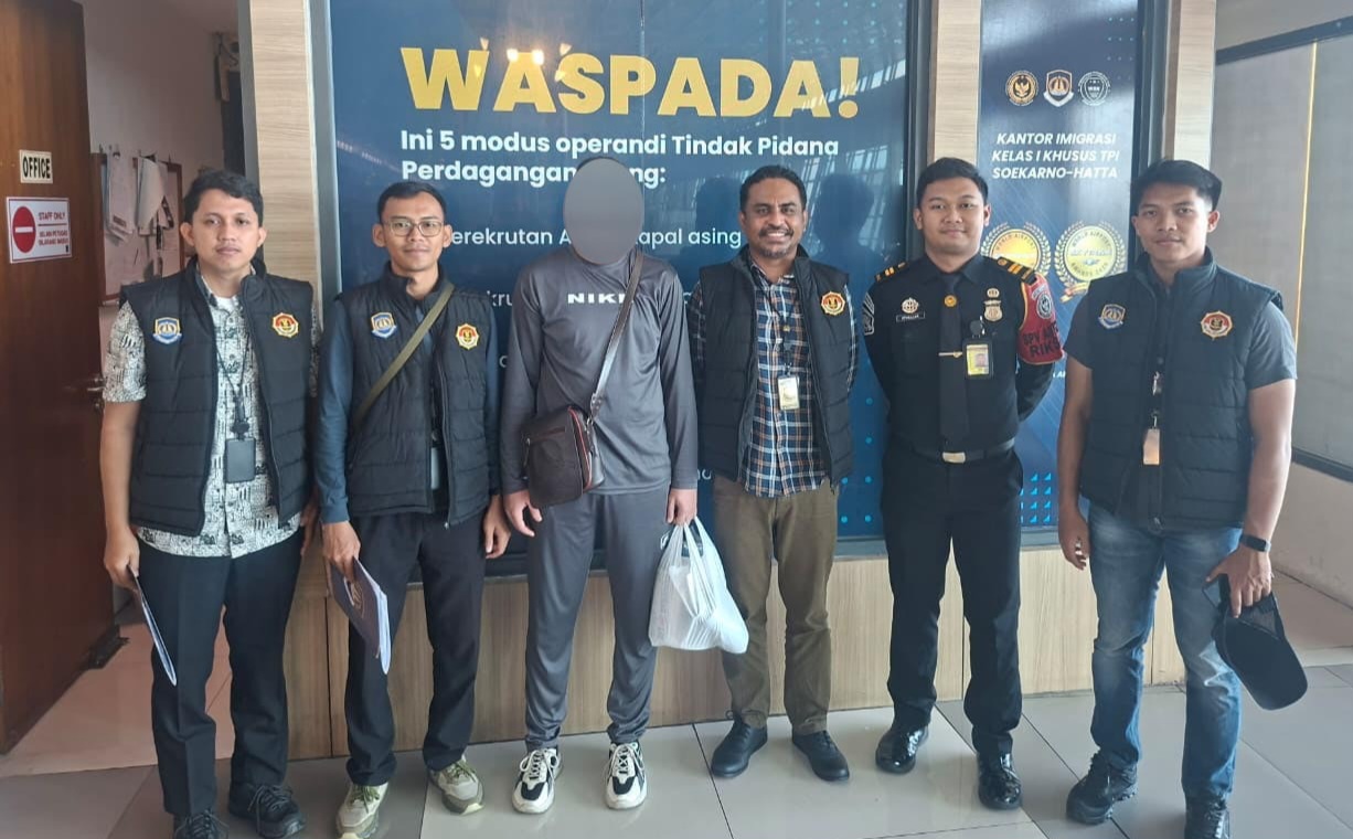 Overstay dan Salah Gunakan  Ijin Tinggal Dua WNA Dideportasi Imigrasi Karawang