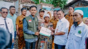 Rumah Nenek Tasih Hangus Terbakar , Bupati Karawang Pastikan Segera Dibangun Rulahu