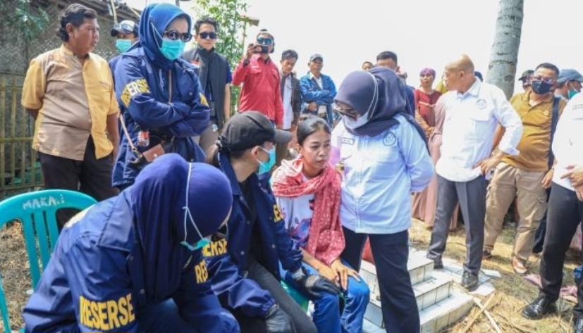 Kasus Kematian di Kecamatan Cibuaya Mencurigakan Tim Forensik Polda Jabar Bongkar Makam Balita