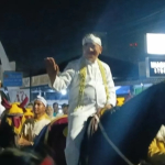 Bupati Aep Tampil Memukau Pada Kirab Binokasih, Ribuan Warga Karawang Histeris