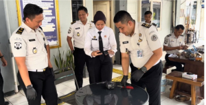 OTK lempar Sabu Kelapas Karawang Ketauan Sipir Barbuk Diamankan