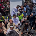 Hari Jadi Karawang Ke 393 Dihadiri Gubernur Jabar ,Masyarakat dan Mahasiswa Gelar Aksi Demo Soal Rusaknya Jalan Propinsi Badami Loji